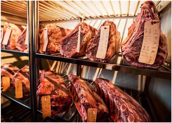 牛排家:要经过熟成和排酸,这样吃牛排才更健康