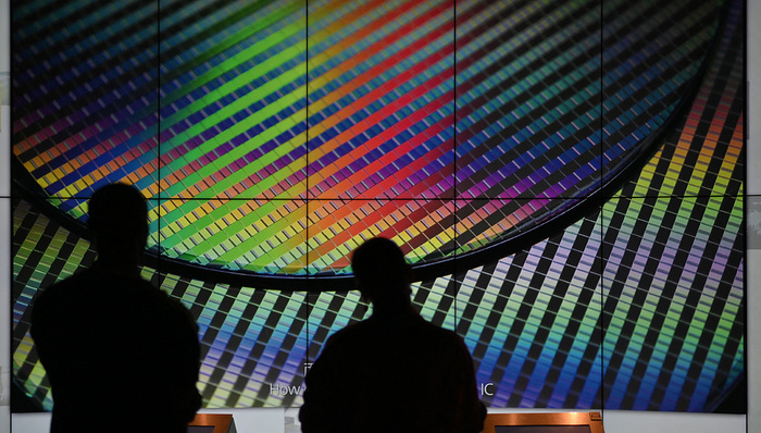 媒体管家： 美国要求台积电暂停向大陆供应7纳米AI芯片(图1)