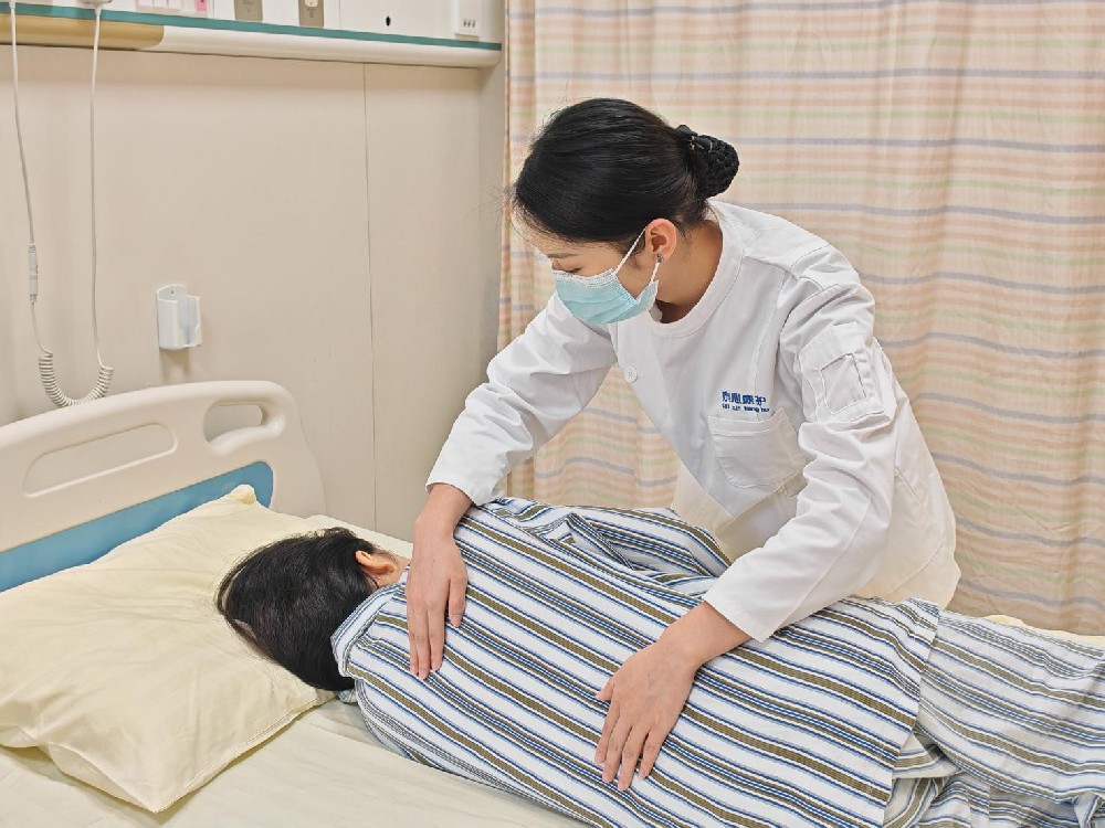 媒体管家: 泰心康护:探索免陪照护之路 推动前沿科技服务应用落地(图1) 媒体管家: 泰心康护:探索免陪照护之路 推动前沿科技服务应用落地(图1)