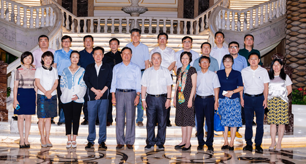 干勇院士、蒋士成院士江苏江山红化纤考察石墨烯原位聚合项目(图10) 干勇院士、蒋士成院士江苏江山红化纤考察石墨烯原位聚合项目(图10)