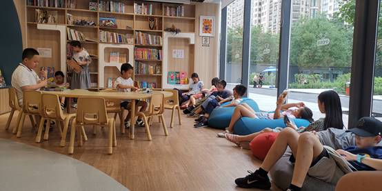 懂教育的社区图书馆 JRC阅有意思大悦城店开业(图2) 懂教育的社区图书馆 JRC阅有意思大悦城店开业(图2)