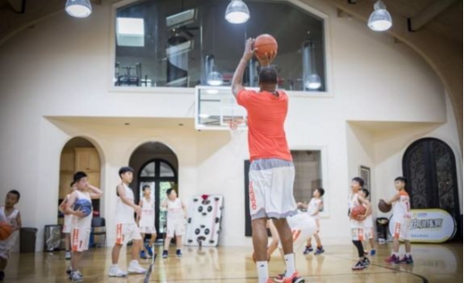 动因体育麦迪训练营|这,就是篮球少年的Summer Holiday!(图15) 动因体育麦迪训练营|这,就是篮球少年的Summer Holiday!(图15)