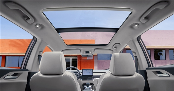 杀疯了！比亚迪新款元Pro上市：9.58万起 比预售价低4000(图3)