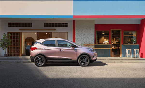 杀疯了！比亚迪新款元Pro上市：9.58万起 比预售价低4000(图6)