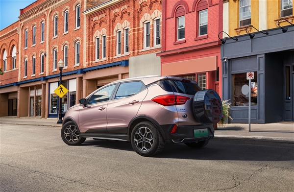 杀疯了！比亚迪新款元Pro上市：9.58万起 比预售价低4000(图7)