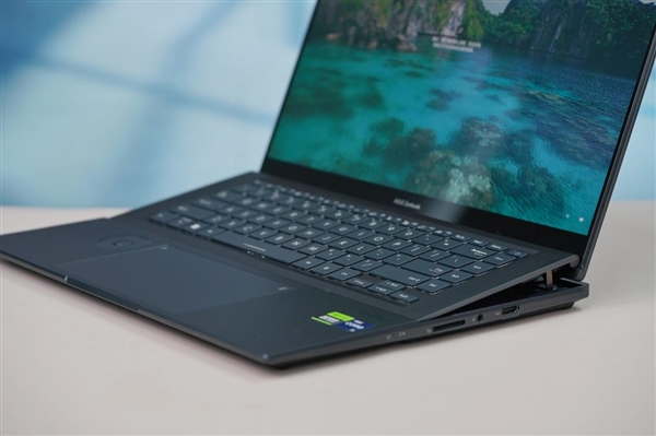 CPU、内存合二为一！华硕灵耀X Ultra图赏(图9)