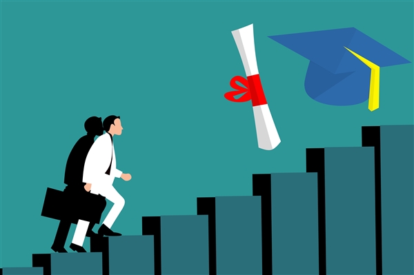 高考钉子户 35岁男子为考清华复读14年 再多考80分才有机会(图1) 高考钉子户 35岁男子为考清华复读14年 再多考80分才有机会(图1)