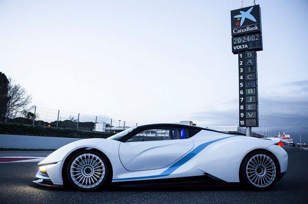 汽车漆面保护膜在汽车后市场门店经营项目中占比越来越重(图1) 汽车漆面保护膜在汽车后市场门店经营项目中占比越来越重(图1)