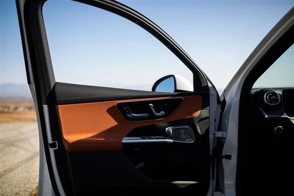 23款奔驰GLC评测(图8) 23款奔驰GLC评测(图8)