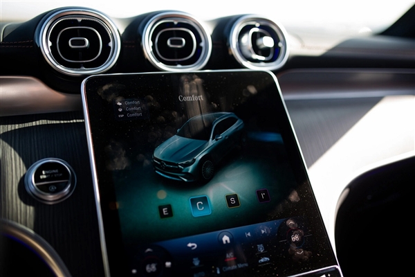 23款奔驰GLC评测(图12) 23款奔驰GLC评测(图12)