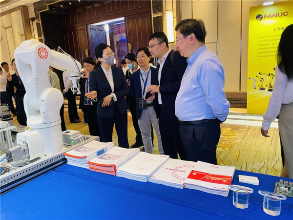 国产龙芯3A5000高端控制器亮相：完全自主、国际先进水平(图2)